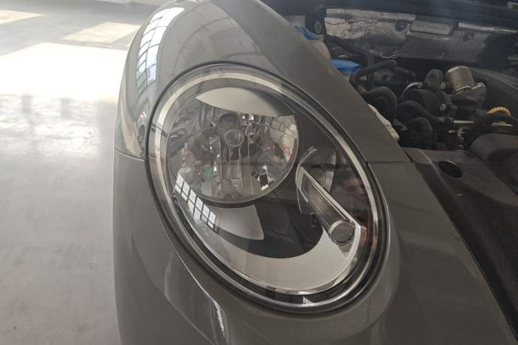 Used Volkswagen Beetle 2014 1.2TSI Fashion Edition Right Front Headlight