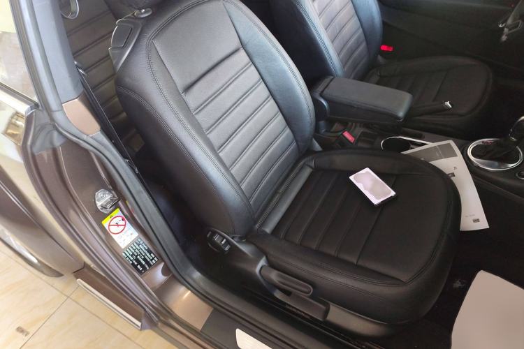 Used Volkswagen Beetle 2014 1.4TSI Fashion Edition Right Front Seat