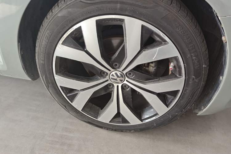 Used Volkswagen Beetle 2014 1.2TSI Fashion Edition Right Front Wheel Hub