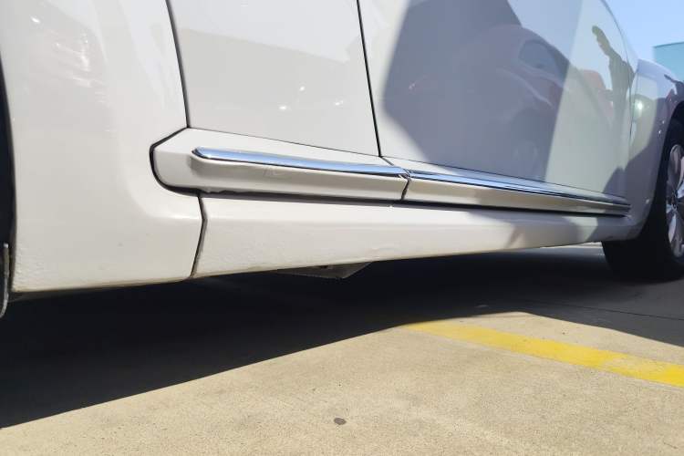 Used Volkswagen Beetle 2014 1.2TSI Fashion Edition Right Side Sill