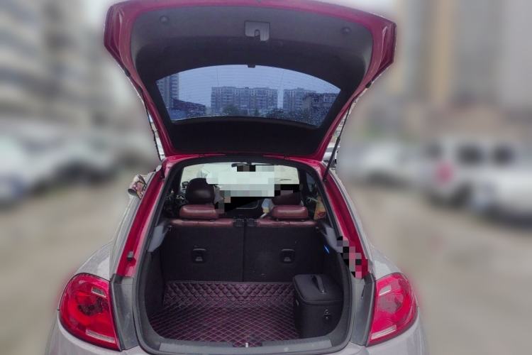 Used Volkswagen Beetle 2014 1.4TSI Fashion Edition Trunk