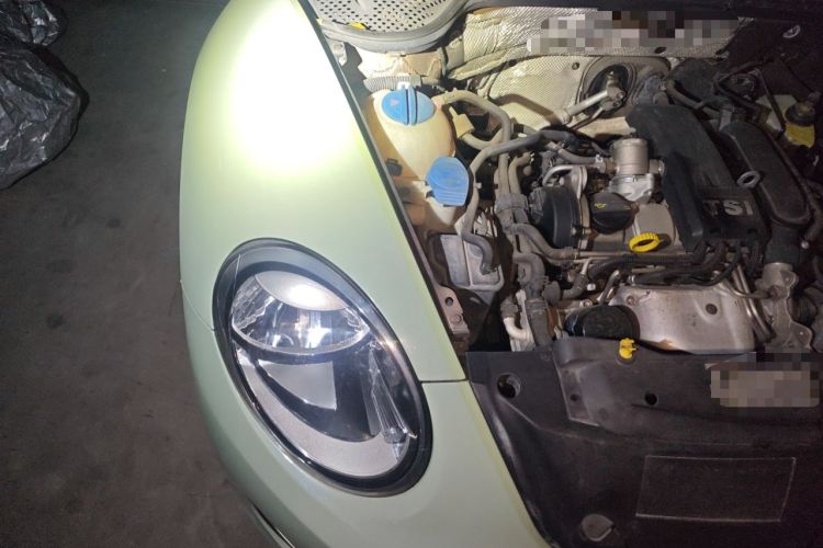 Used Volkswagen Beetle 2014 1.2TSI Fashion Edition Engine Bay Right