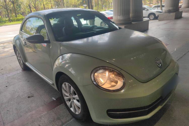 Used Volkswagen Beetle 2014 1.2TSI Fashion Edition Front Right 45 Deg