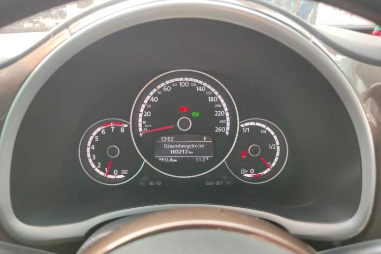 Used Volkswagen Beetle 2014 1.4TSI Fashion Edition Instrument Cluster