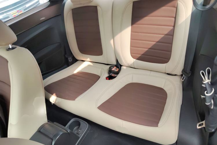 Used Volkswagen Beetle 2014 1.4TSI Fashion Edition Interior 4