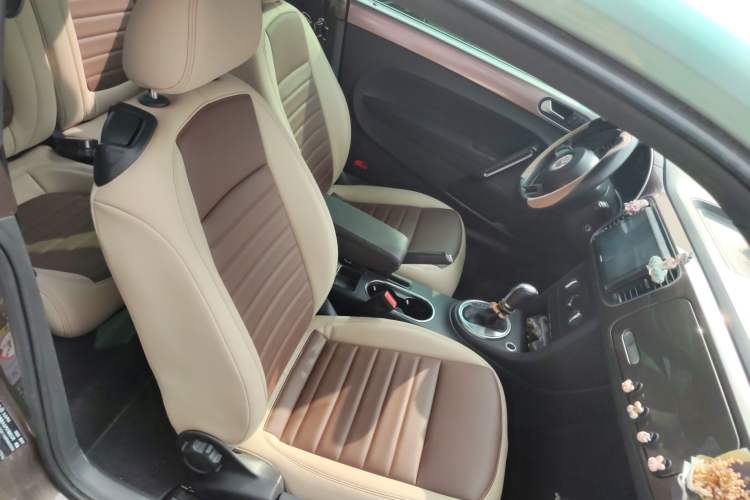 Used Volkswagen Beetle 2014 1.4TSI Fashion Edition Right Front Seat