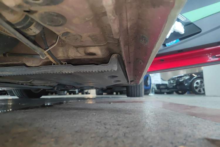 Used Volkswagen Beetle 2014 1.2TSI Fashion Edition Right Side Sill