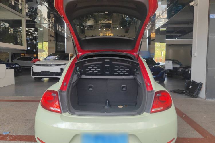 Used Volkswagen Beetle 2014 1.2TSI Fashion Edition Trunk