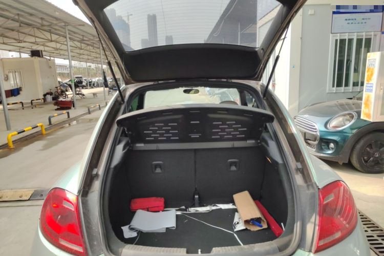 Used Volkswagen Beetle 2014 1.4TSI Fashion Edition Trunk