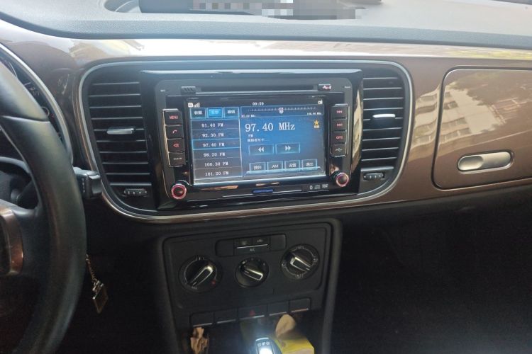 Used Volkswagen Beetle 2014 1.2TSI Fashion Edition Audio And AC Panel