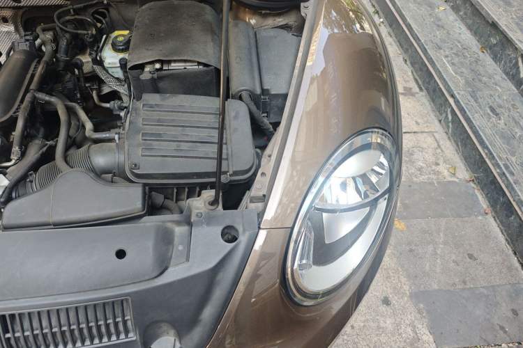 Used Volkswagen Beetle 2014 1.2TSI Fashion Edition Engine Bay Left
