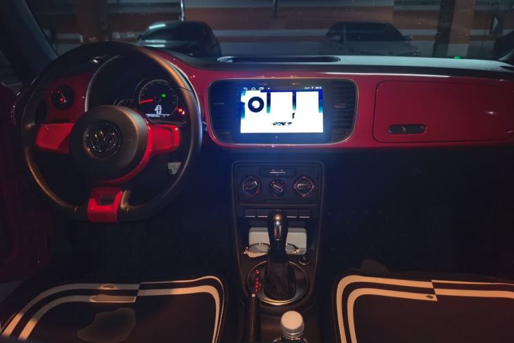 Used Volkswagen Beetle 2014 1.2TSI Fashion Edition Center Console