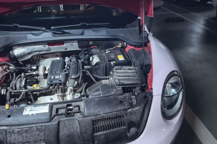 Used Volkswagen Beetle 2014 1.2TSI Fashion Edition Engine Bay Left