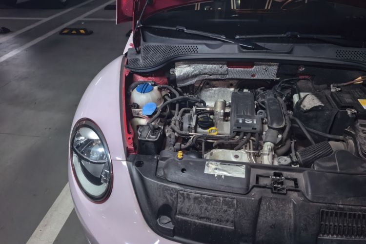 Used Volkswagen Beetle 2014 1.2TSI Fashion Edition Engine Bay Right