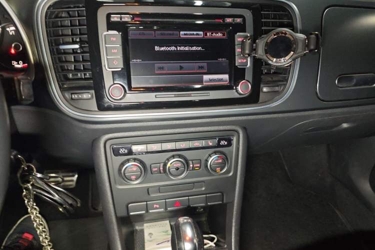 Used Volkswagen Beetle 2014 1.4TSI R-Line Audio And AC Panel