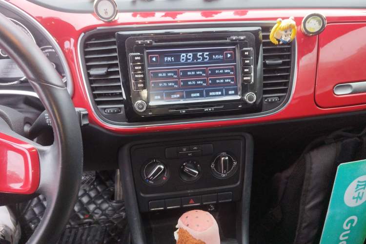 Used Volkswagen Beetle 2014 1.2TSI Fashion Edition Audio And AC Panel
