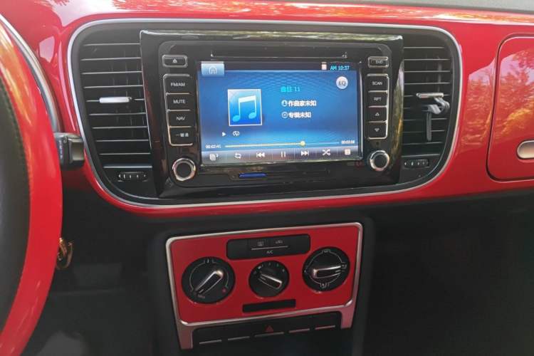 Used Volkswagen Beetle 2014 1.2TSI Fashion Edition Audio And AC Panel