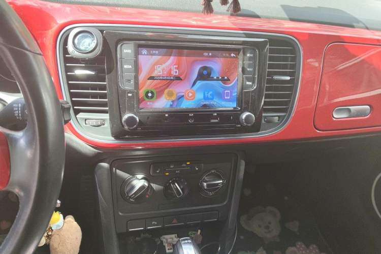 Used Volkswagen Beetle 2014 1.2TSI Comfort Model Audio And AC Panel