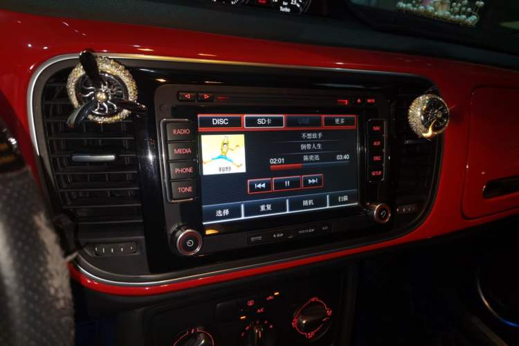 Used Volkswagen Beetle 2014 1.2TSI Fashion Edition Audio And AC Panel