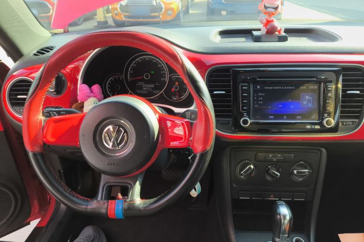 Used Volkswagen Beetle 2014 1.2TSI Fashion Edition Center Console