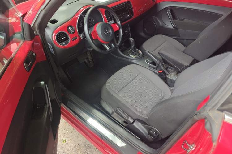Used Volkswagen Beetle 2014 1.4TSI Fashion Edition Driver Seat