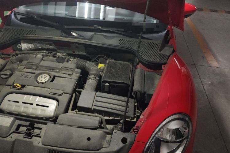 Used Volkswagen Beetle 2014 1.4TSI R-Line Engine Bay Left