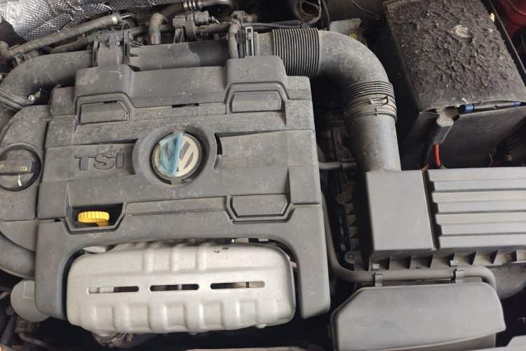 Used Volkswagen Beetle 2014 1.4TSI Fashion Edition Engine Bay Left