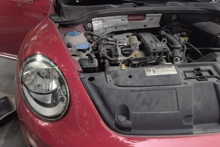 Used Volkswagen Beetle 2014 1.2TSI Fashion Edition Engine Bay Right