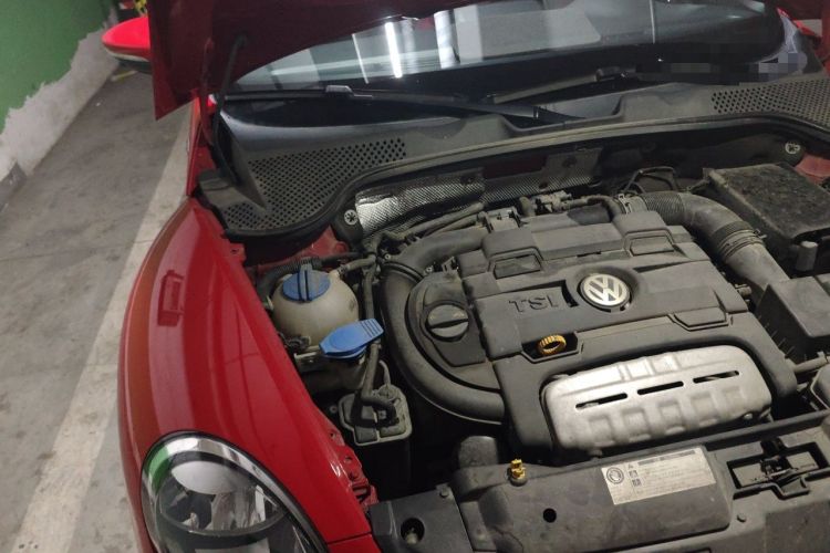 Used Volkswagen Beetle 2014 1.4TSI R-Line Engine Bay Right