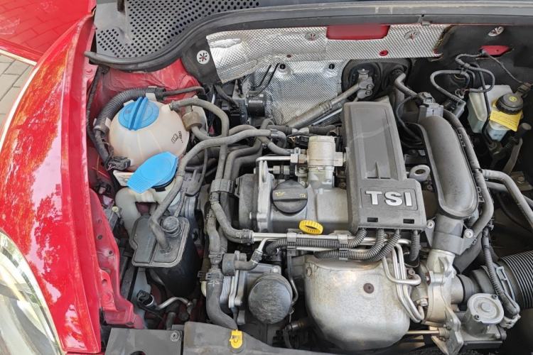 Used Volkswagen Beetle 2014 1.2TSI Fashion Edition Engine Bay Right