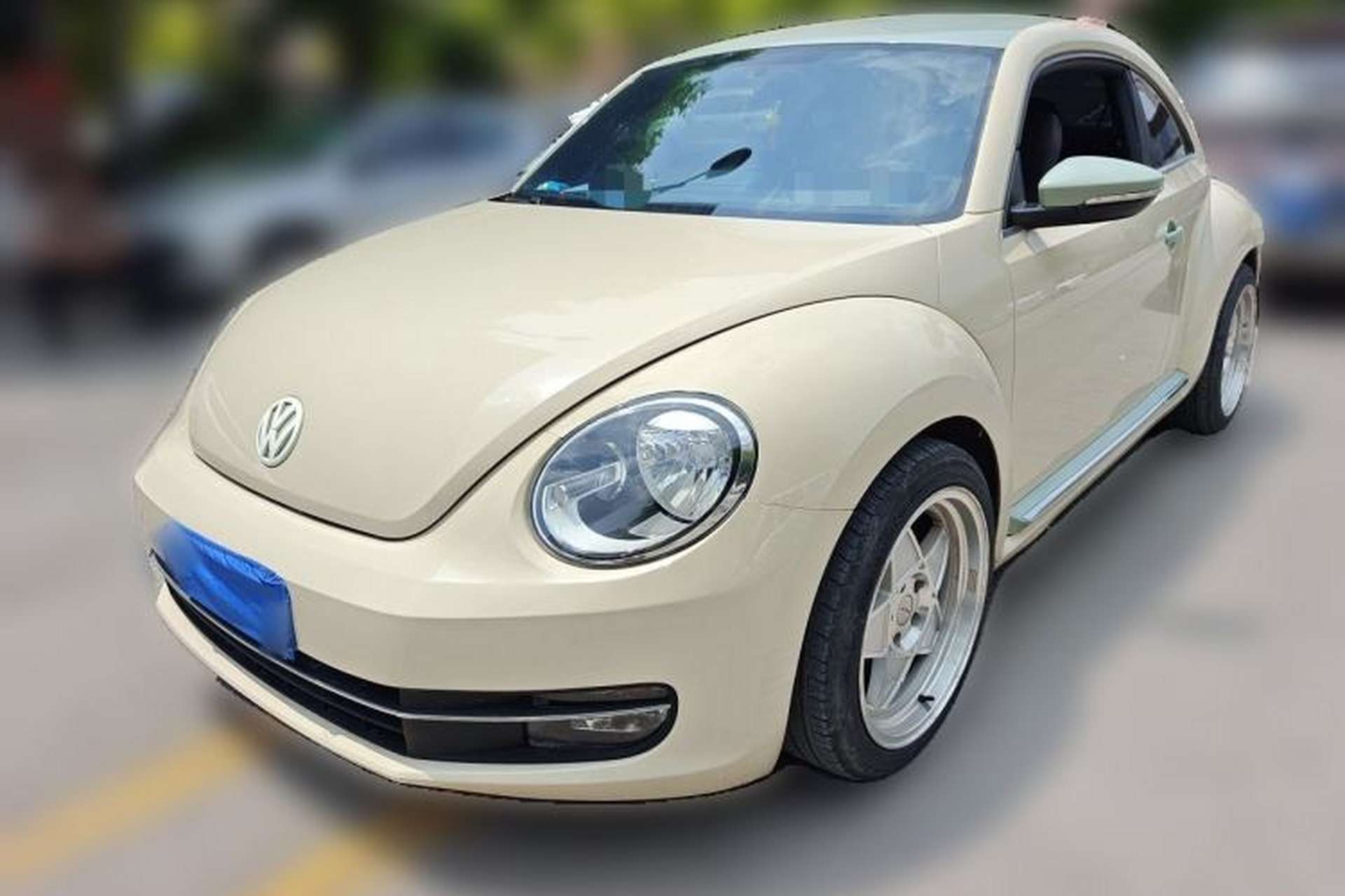 Used Volkswagen Beetle 2014 1.2TSI Fashion Edition Front Left 45 Deg
