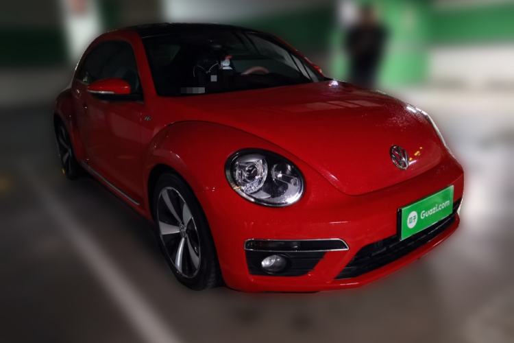 Used Volkswagen Beetle 2014 1.4TSI R-Line Front Right 45 Deg