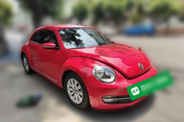 Used Volkswagen Beetle 2014 1.2TSI Fashion Edition Front Right 45 Deg