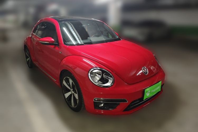 Used Volkswagen Beetle 2014 1.4TSI R-Line Front Right 45 Deg