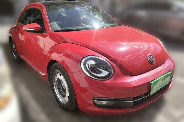 Used Volkswagen Beetle 2014 1.2TSI Comfort Model Front Right 45 Deg