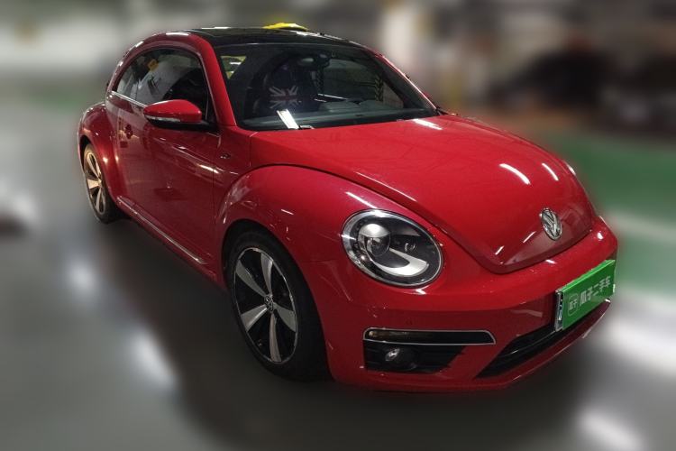 Used Volkswagen Beetle 2014 1.4TSI R-Line Front Right 45 Deg