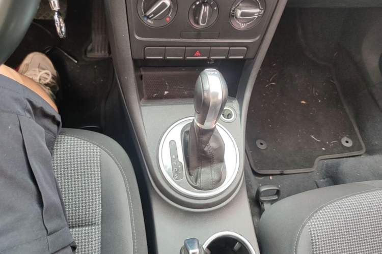 Used Volkswagen Beetle 2014 1.2TSI Fashion Edition Gear Lever