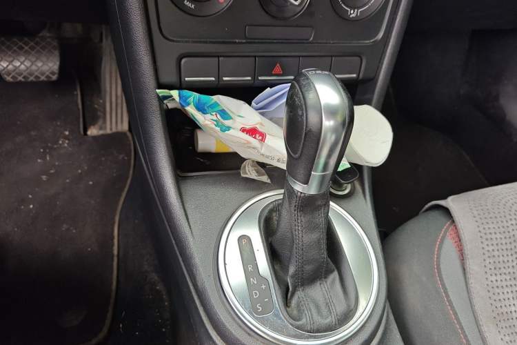 Used Volkswagen Beetle 2014 1.2TSI Fashion Edition Gear Lever