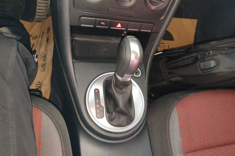 Used Volkswagen Beetle 2014 1.2TSI Comfort Model Gear Lever