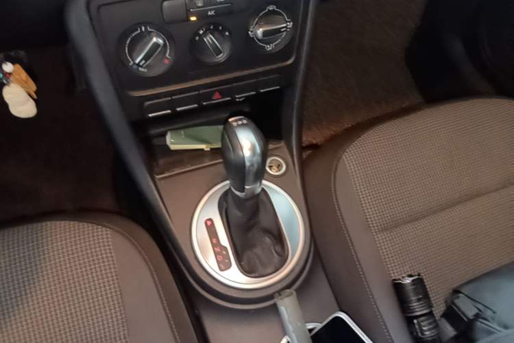 Used Volkswagen Beetle 2014 1.2TSI Fashion Edition Gear Lever