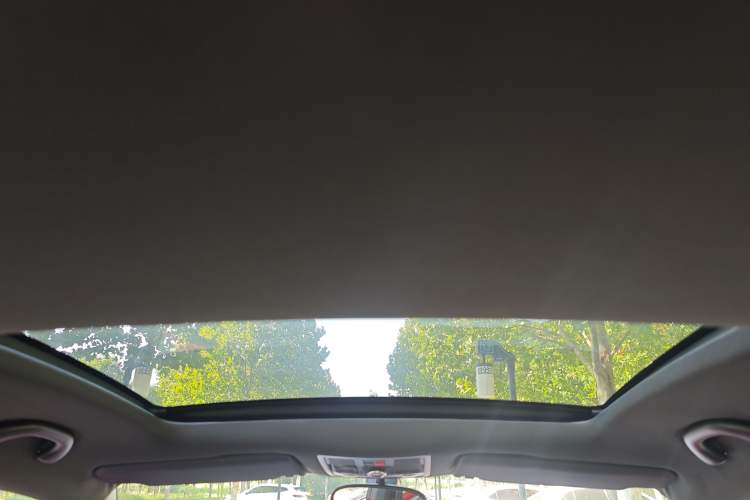 Used Volkswagen Beetle 2014 1.4TSI R-Line Headliner