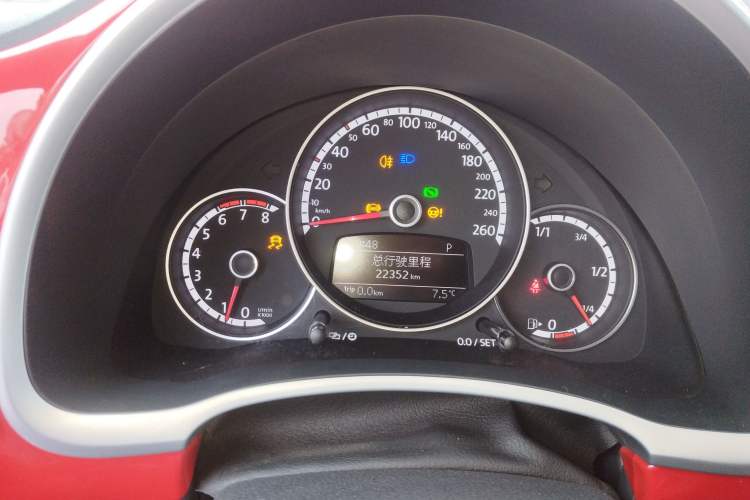 Used Volkswagen Beetle 2014 1.2TSI Fashion Edition Instrument Cluster