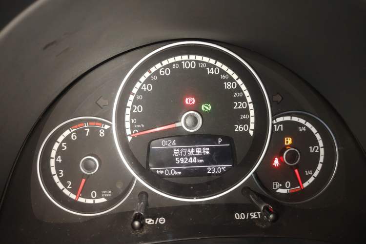 Used Volkswagen Beetle 2014 1.4TSI Fashion Edition Instrument Cluster