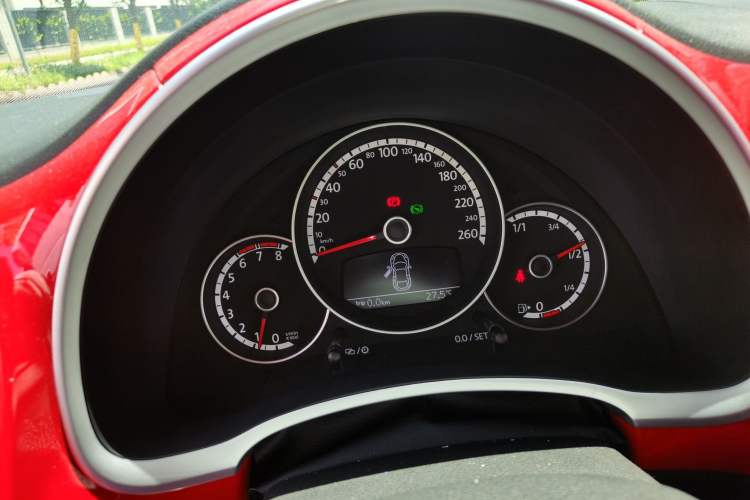 Used Volkswagen Beetle 2014 1.4TSI Fashion Edition Instrument Cluster