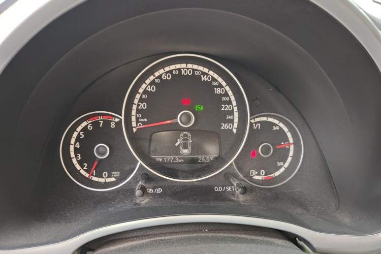 Used Volkswagen Beetle 2014 1.2TSI Fashion Edition Instrument Cluster