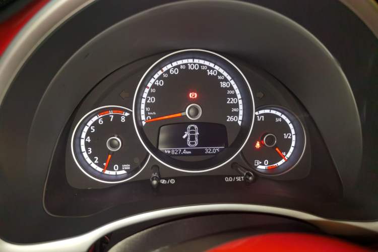 Used Volkswagen Beetle 2014 1.2TSI Fashion Edition Instrument Cluster