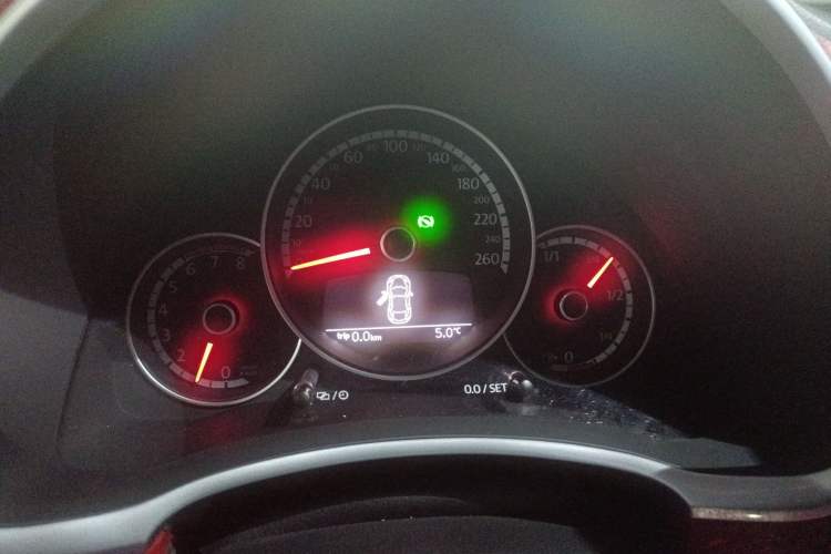 Used Volkswagen Beetle 2014 1.4TSI R-Line Instrument Cluster