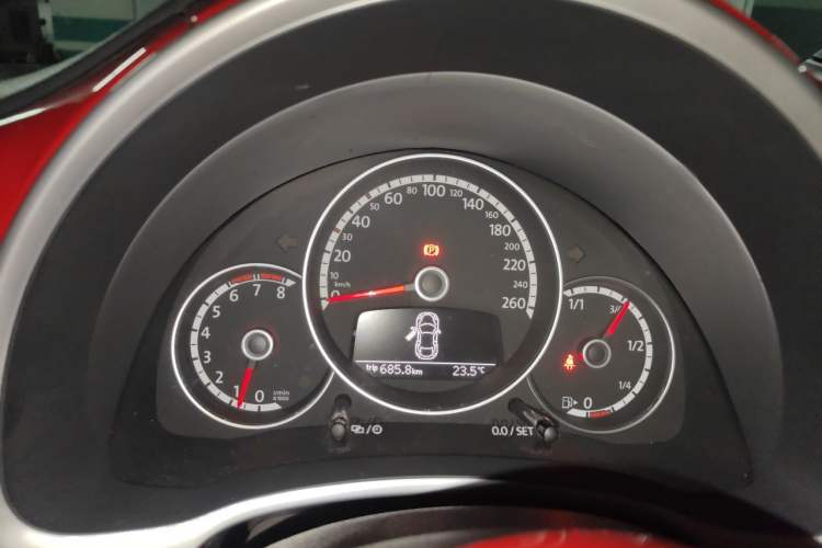 Used Volkswagen Beetle 2014 1.2TSI Fashion Edition Instrument Cluster