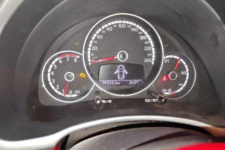Used Volkswagen Beetle 2014 1.2TSI Comfort Model Instrument Cluster