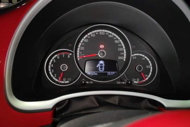 Used Volkswagen Beetle 2014 1.4TSI Fashion Edition Instrument Cluster